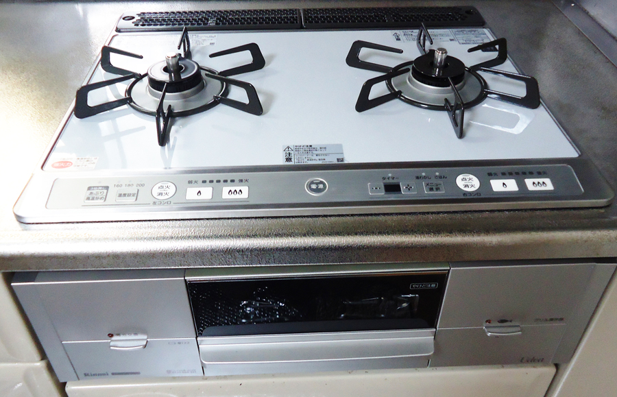 ガラストップのガスコンロでお手入れ楽々！
